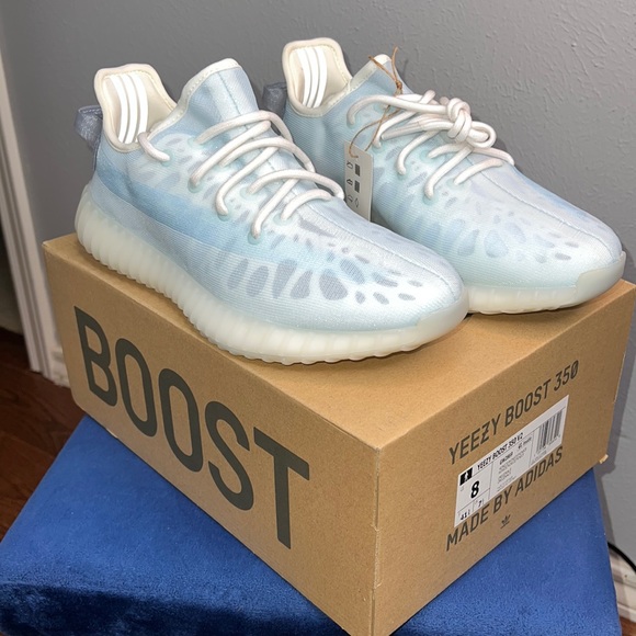 Yeezy Other - YEEZY BOOST 350 V2 Mono Ice size 8